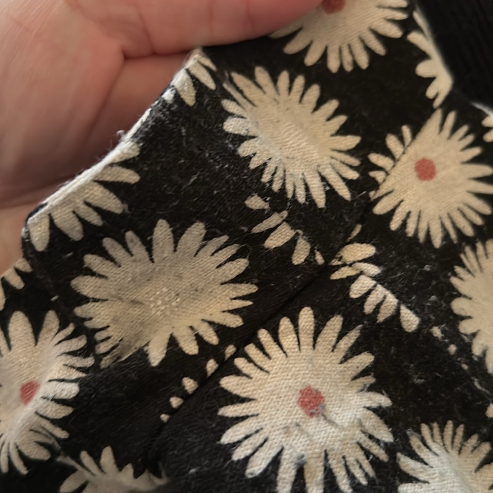 Black Floral Daisy Print Women’s Dress - Picture 7 of 8